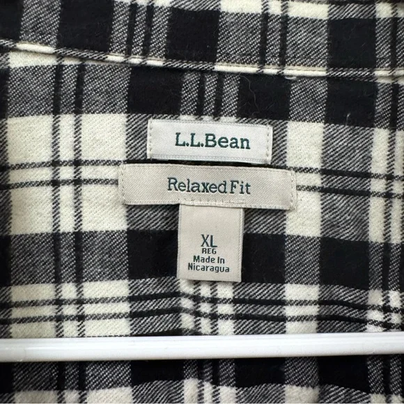 L.L. Bean XL Women’s 100% Cotton Plaid Flannel - Picture 3 of 5